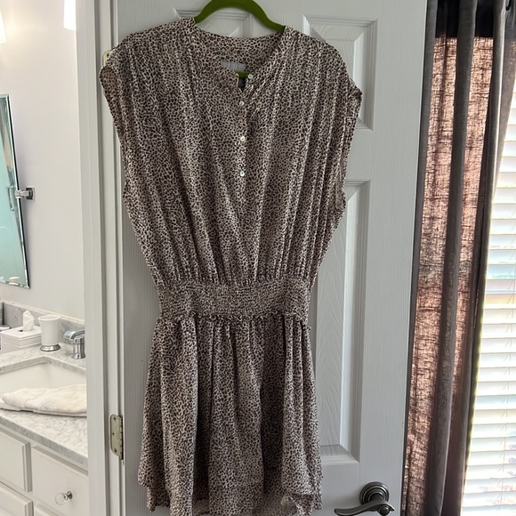 Rails, mini dress in super soft fabric, elasticized waist, cheetah print - Picture 2 of 11